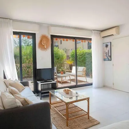 Studio Climatise Avec Terrasse Appartement *